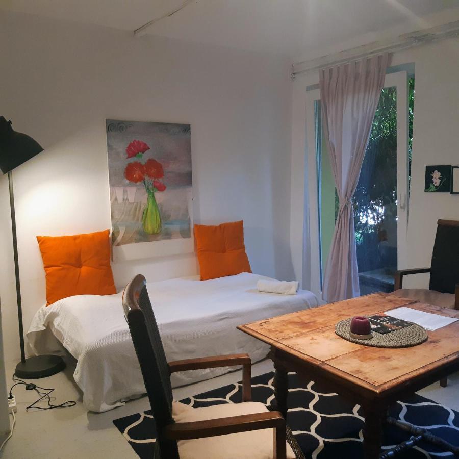 Apartamento Fassbinder Klause Mit Mini-Terrasse Sankt Veit an der Glan Exterior foto
