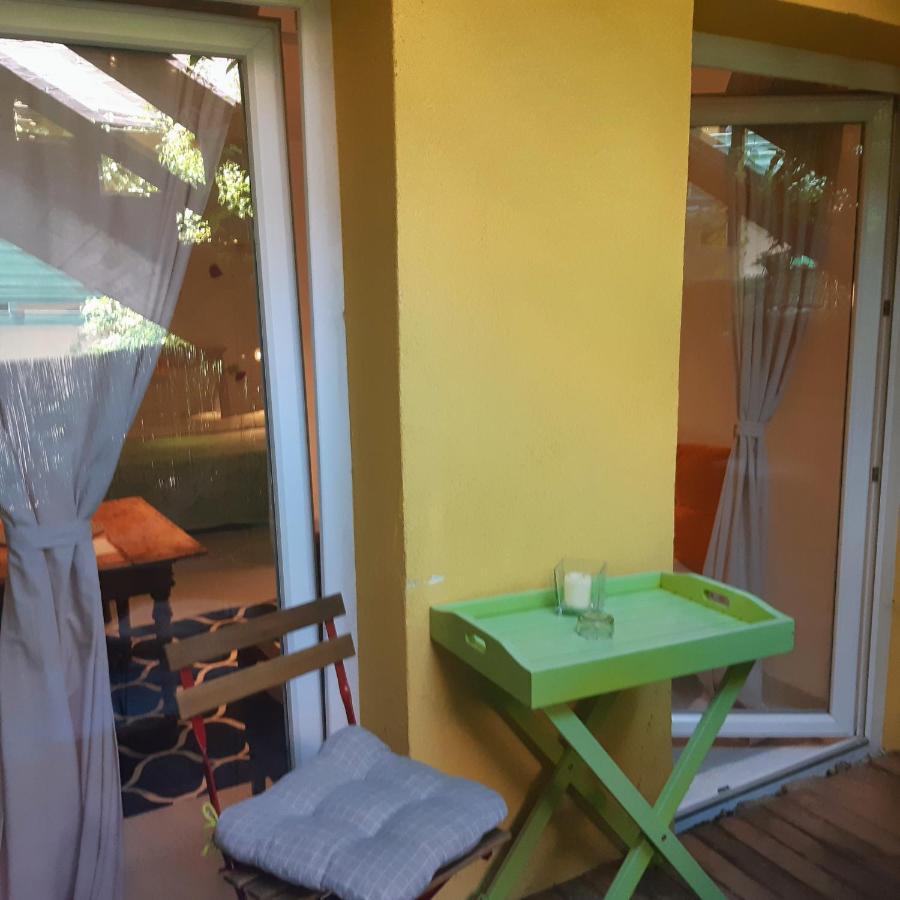 Apartamento Fassbinder Klause Mit Mini-Terrasse Sankt Veit an der Glan Exterior foto